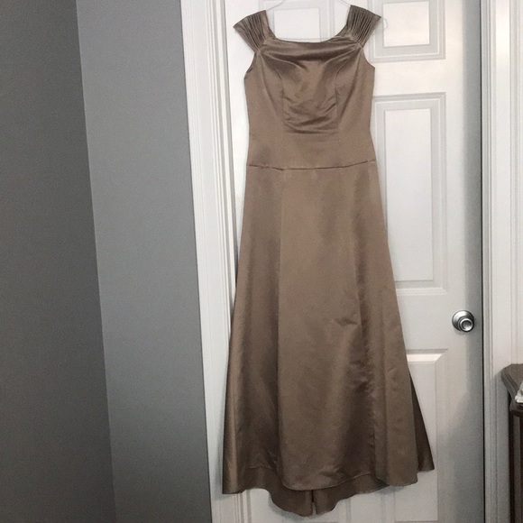 Bill Levkoff Dresses & Skirts - Bill Levkoff Taupe Bridesmaid Dress, Size 8